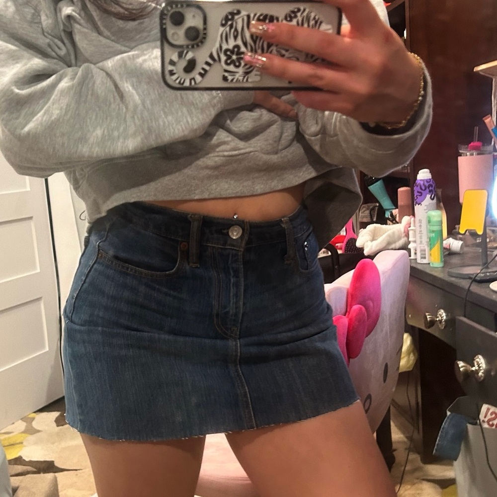 Vintage Levi’s mini skirt